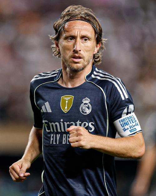 无畏契约手游定档8月19日！潮流FPS来“瓦手”秀