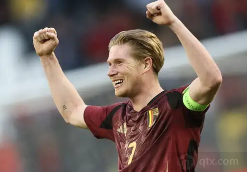 期待吗？《明日方舟》夏日嘉年华将于7月27日开启