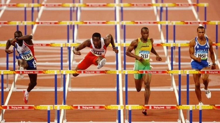 老雷：我无法想象贝林厄姆在世界杯上不首发；更担心后防不稳