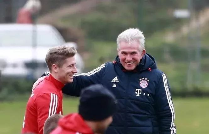 近9萬人的 近9萬人的